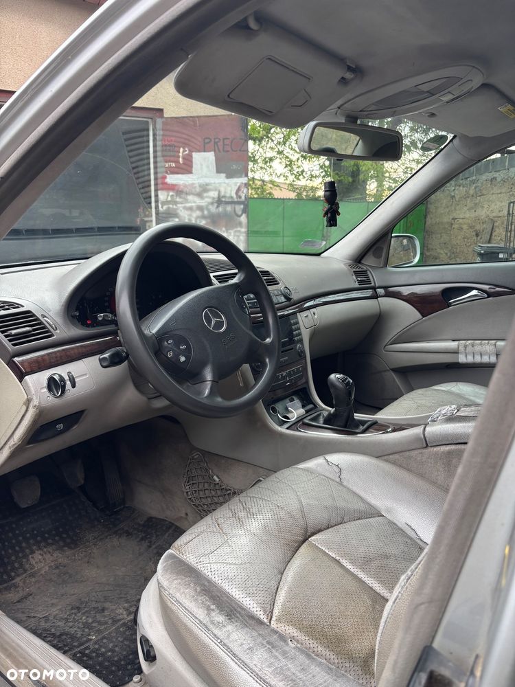 Mercedes-Benz Klasa E 200 CDI Classic DPF - 13