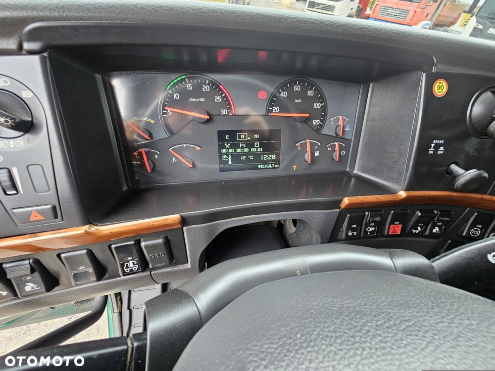 Volvo Fmx - 28