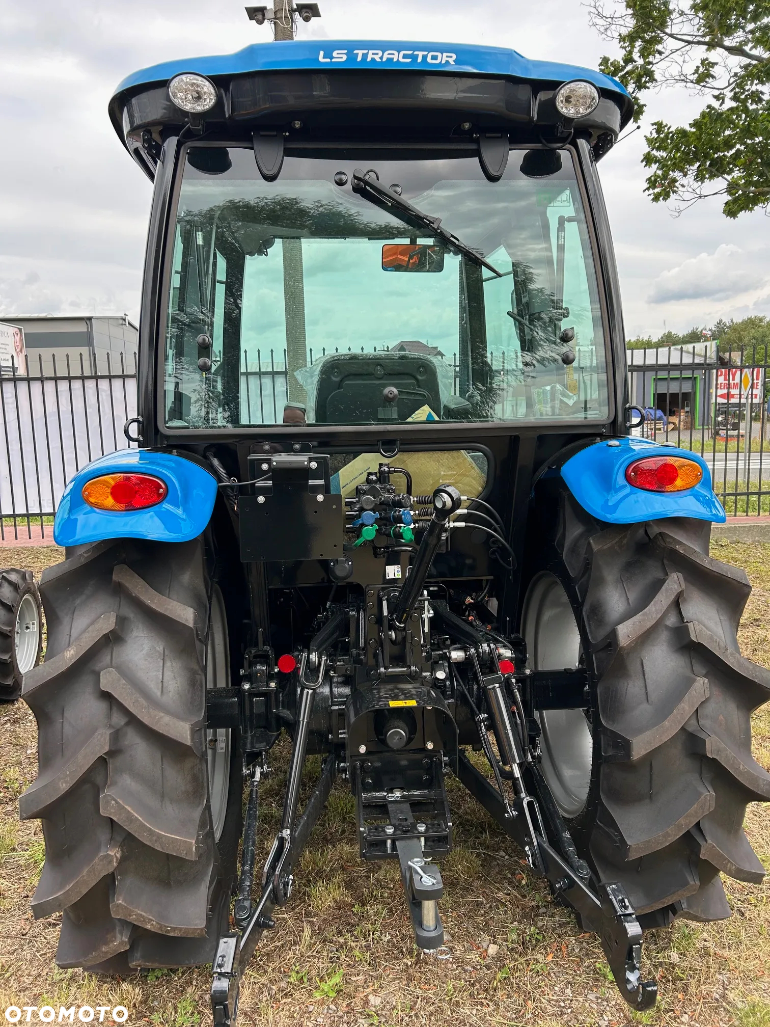 LS Traktor XU6168 PST 4x4 - 2