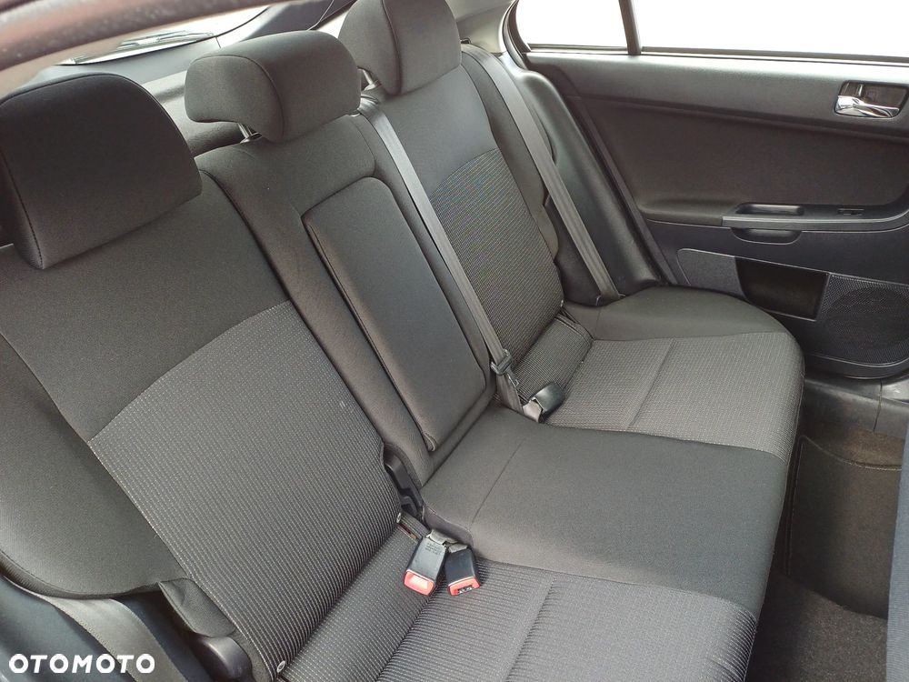 Mitsubishi Lancer 1.6 ClearTec Invite - 13