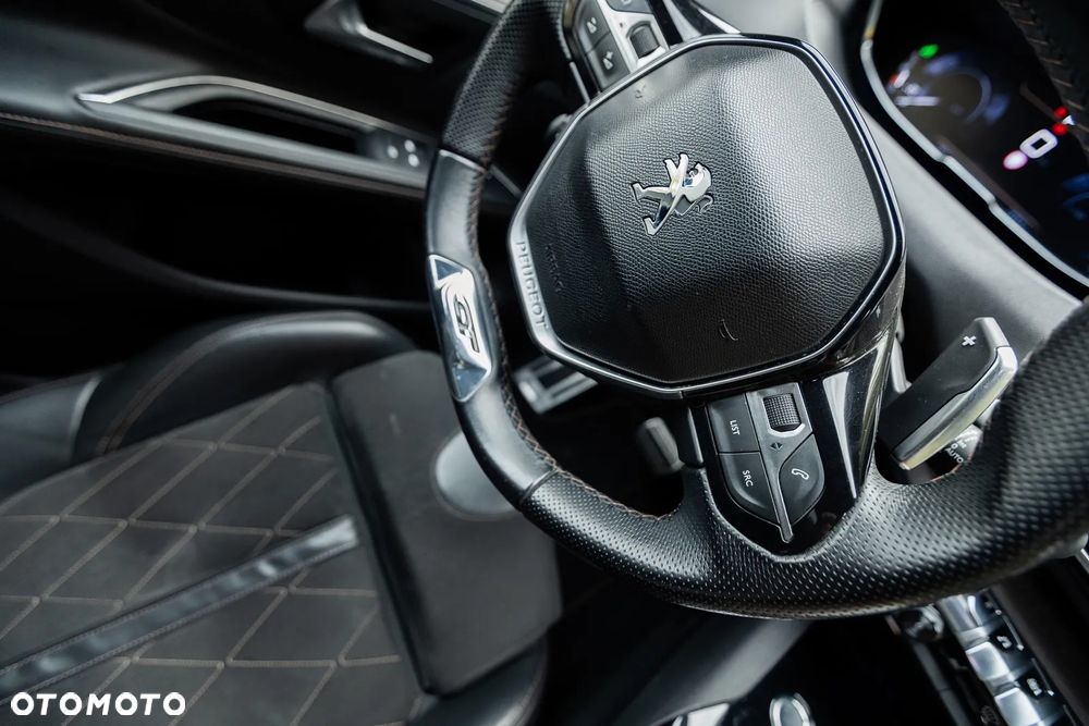 Peugeot 5008 2.0 BlueHDI GT S&S EAT8 - 18