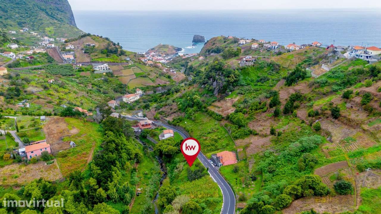 Terreno com 1.020 m2 localizado em Porto da Cruz - Grande imagem: 2/13