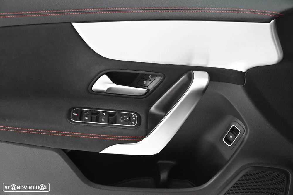 Mercedes-Benz CLA 200 - 20