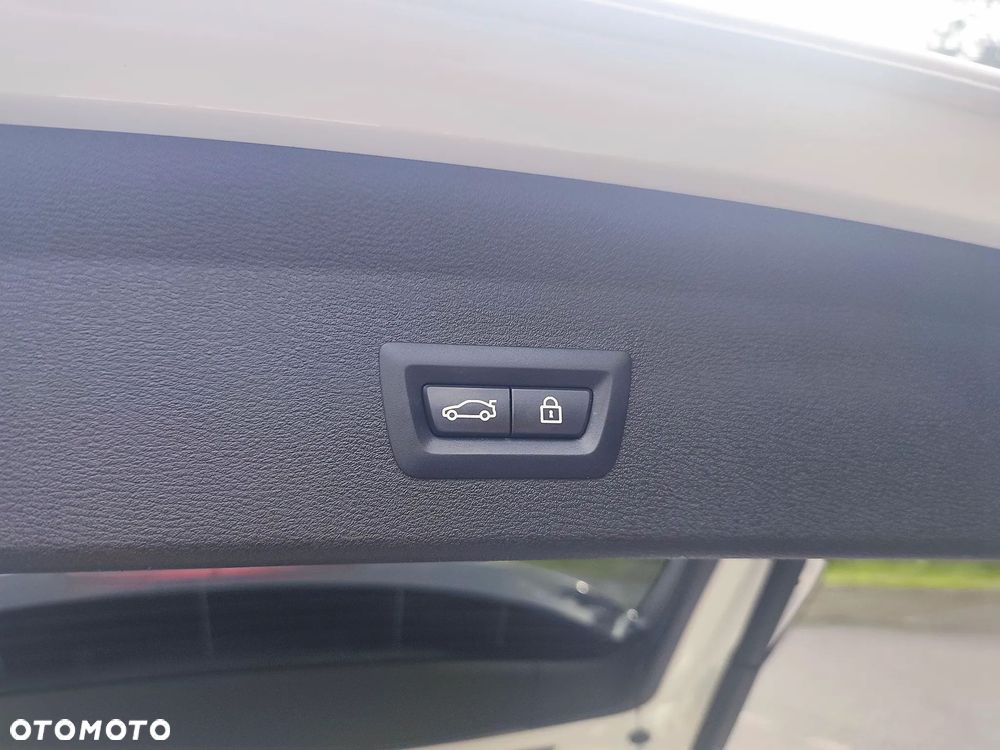BMW X1 xDrive18d M Sport - 18