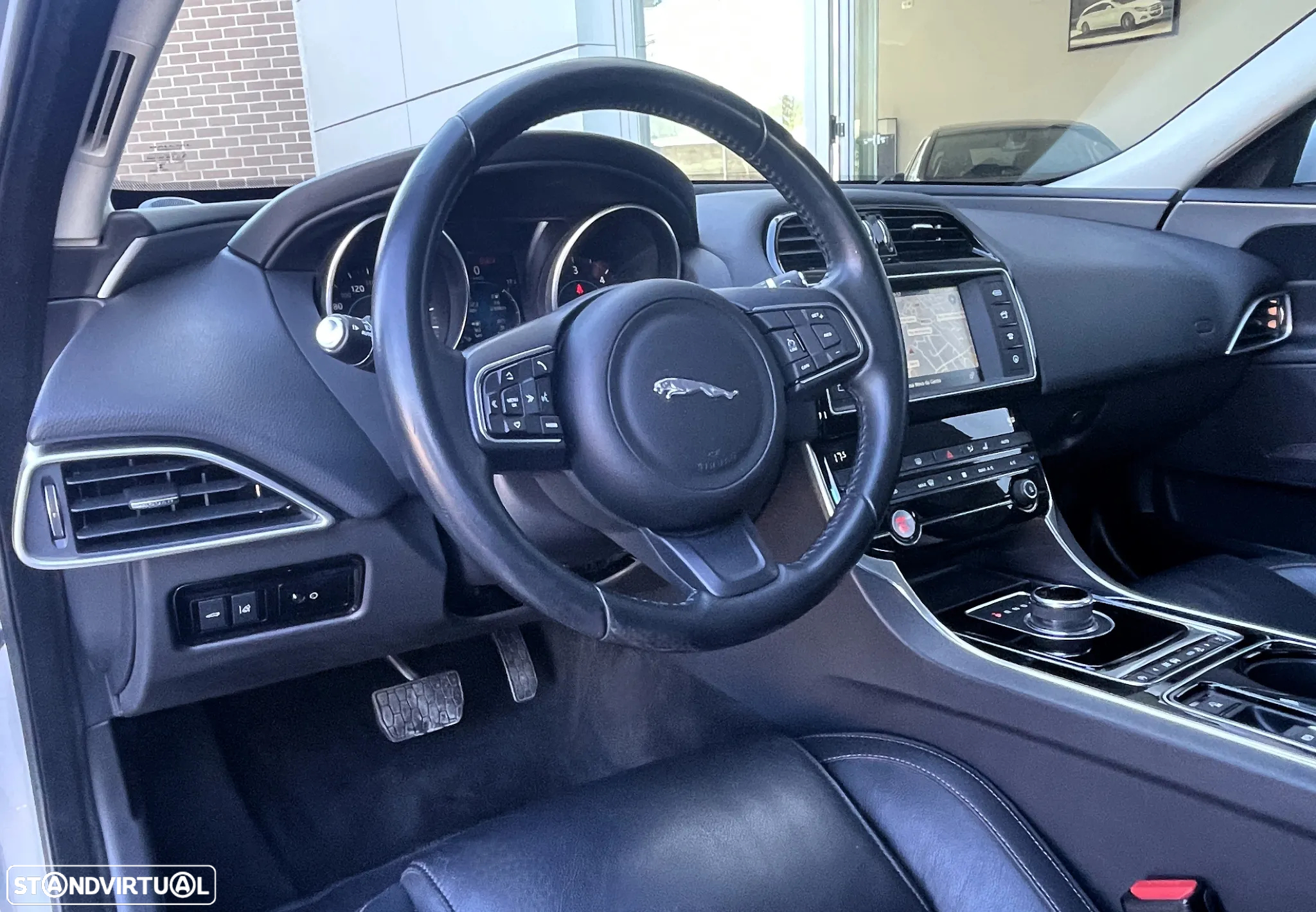 Jaguar XE 2.0 D Prestige Aut. - 16