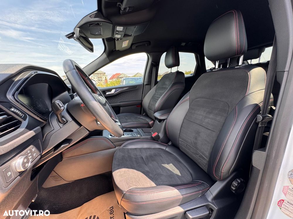 Ford Kuga 2.5 Duratec PHEV ST-LINE - 24