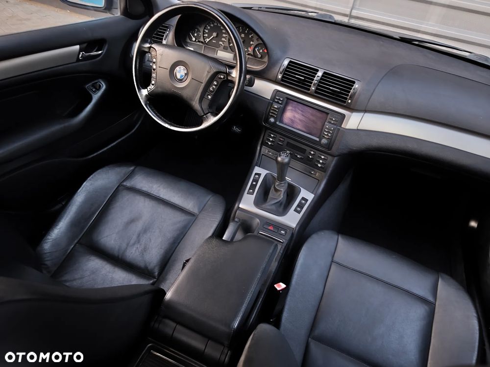 BMW Seria 3 325i Edition Exclusive - 25