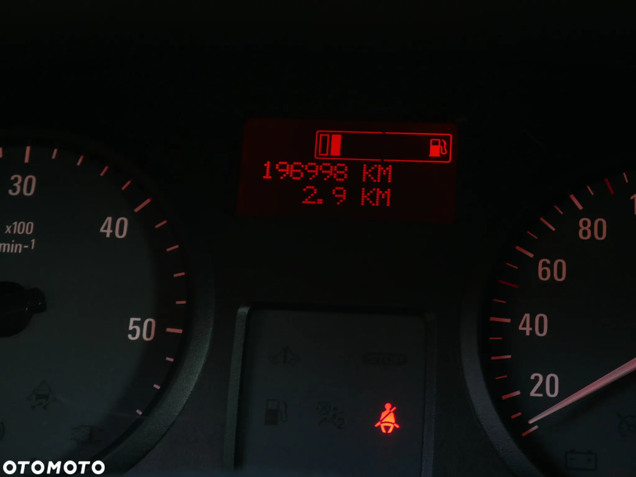 Opel Vivaro - 32