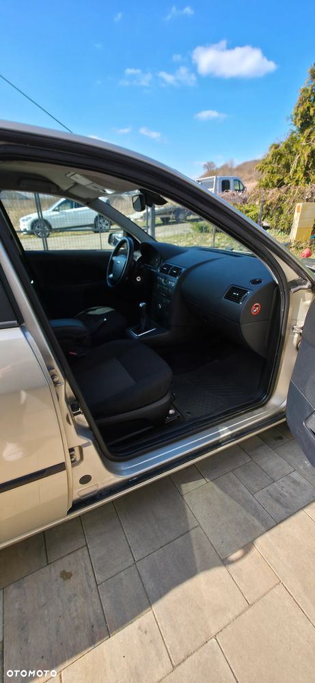 Ford Mondeo 1.8 Ambiente - 31