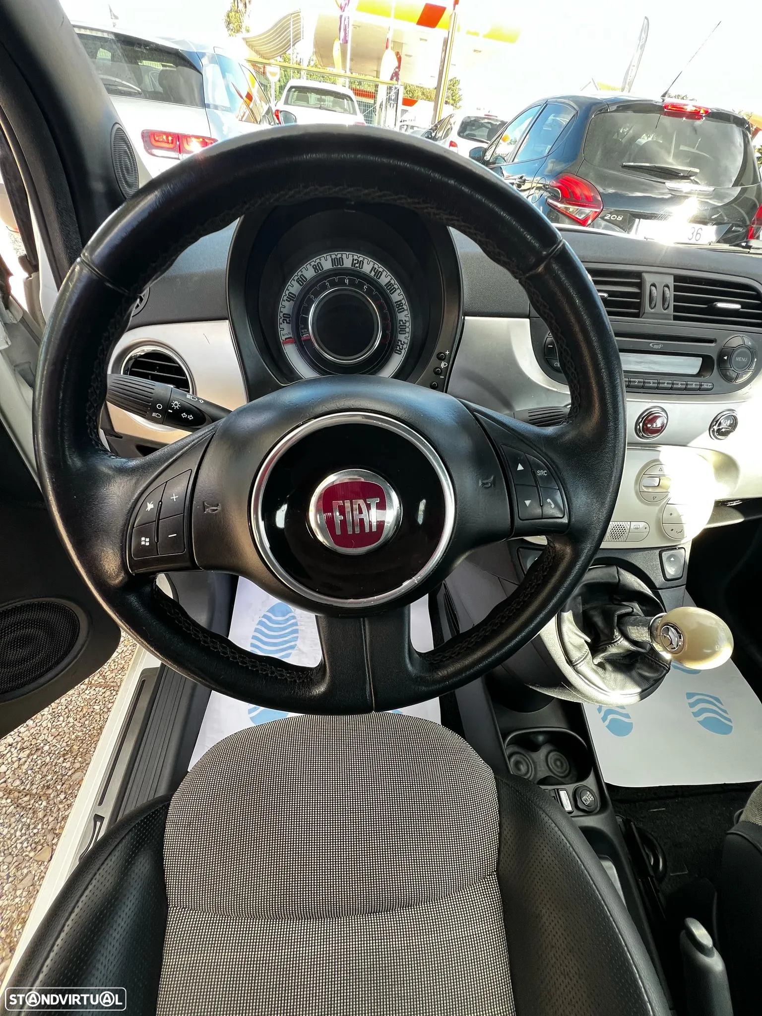 Fiat 500C 0.9 8V TwinAir Lounge S&S - 10