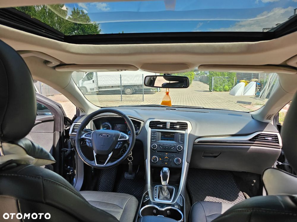 Ford Fusion - 10