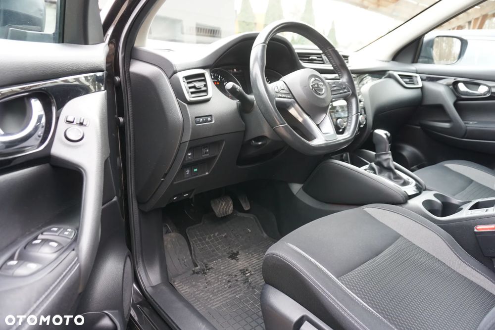 Nissan Qashqai 1.2 DIG-T N-Connecta Xtronic EU6 - 7