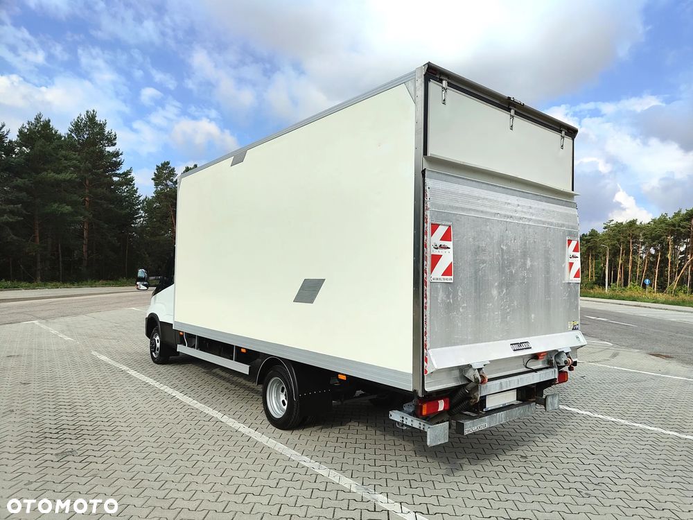 Iveco DAILY 50c18 3.0d 180KM** WINDA DHOLLANDIA 1000kg+UDT do 06.29r** Kontener 10-EuroPalet dł 515cm + rozstaw osi 4350cm** POLSKI SALON** DMC do 3.5T kat.B** - 3