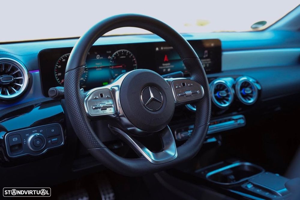 Mercedes-Benz A 250 e 8G-DCT AMG Line Advanced Plus - 20