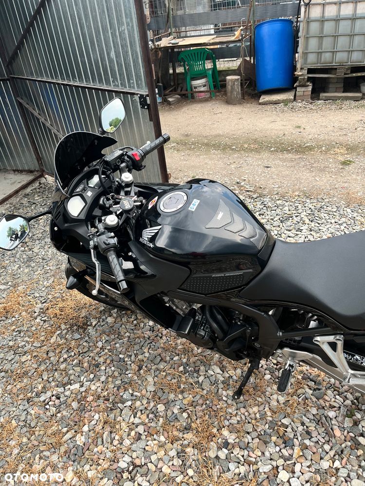 Honda CBR - 8