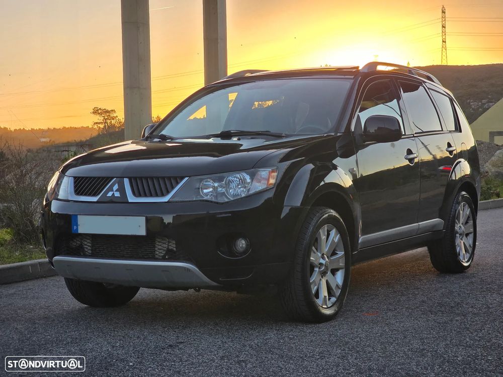 Mitsubishi Outlander 2.0 DI-D Intense 4WD - 1