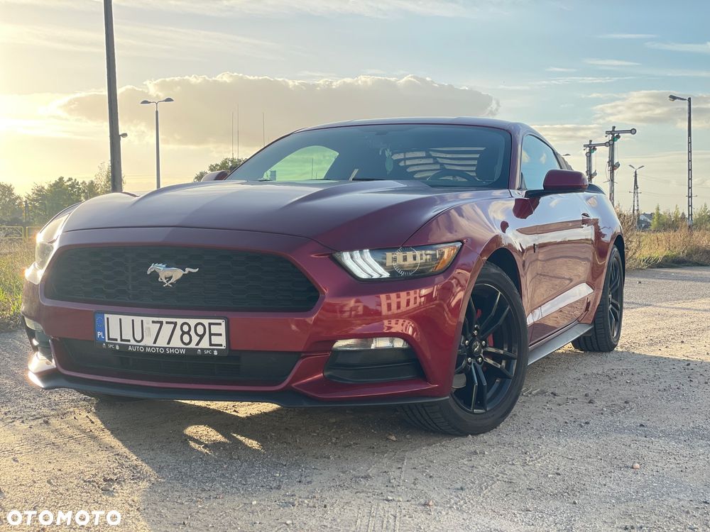 Ford Mustang - 2