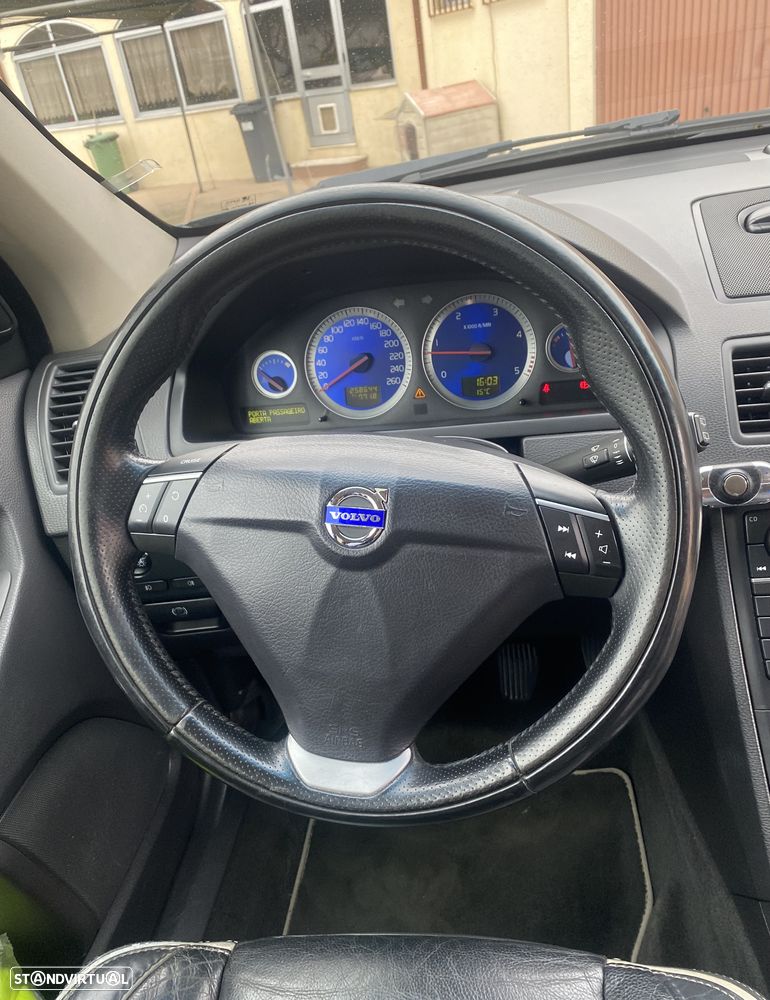 Volvo XC 90 2.4 D5 7L R-Design - 11