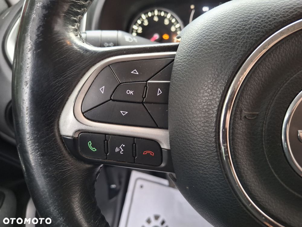 Jeep Renegade - 15