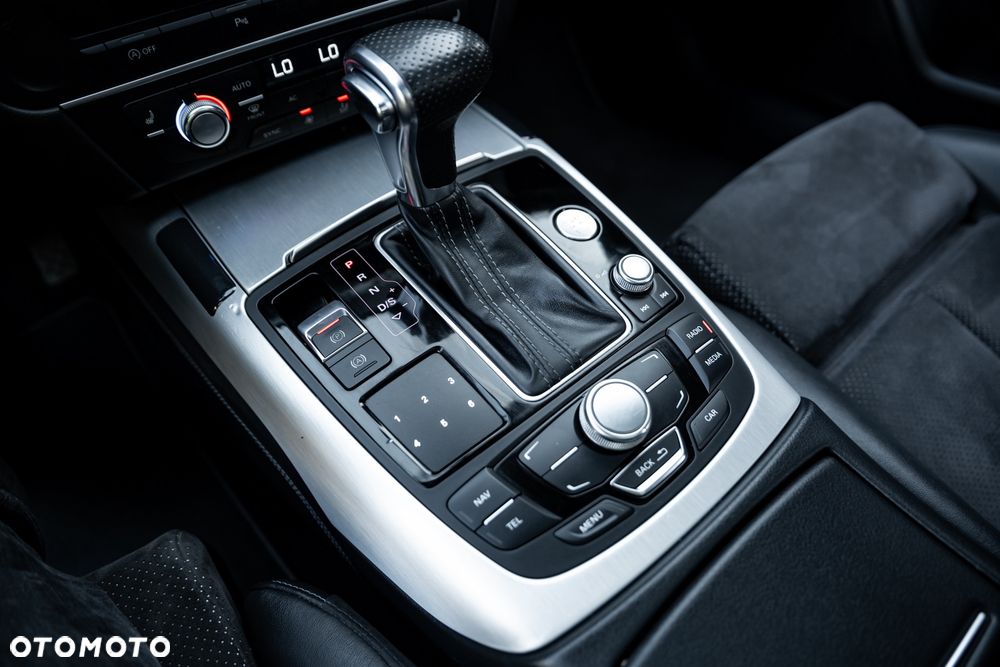 Audi A6 Avant 3.0 TDI DPF quattro S tronic - 30