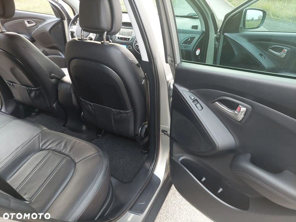 Hyundai ix35 2.0 Premium 2WD - 24