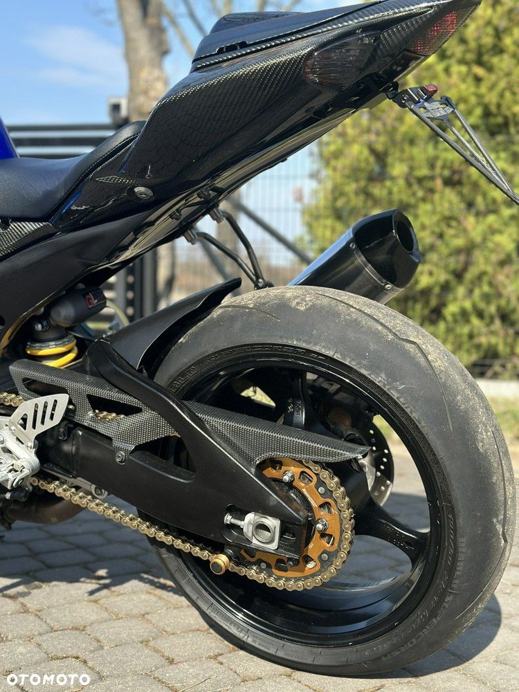 Suzuki GSX-R - 21