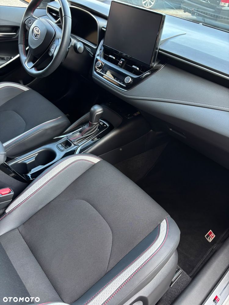 Toyota Corolla - 12