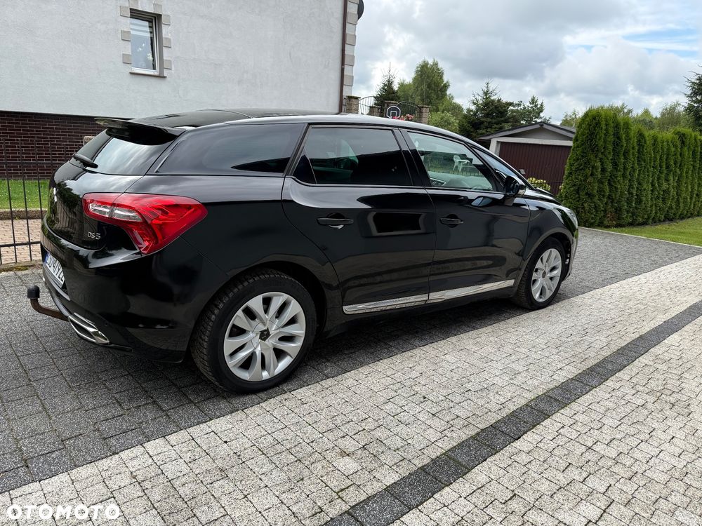 DS Automobiles DS 5 - 5