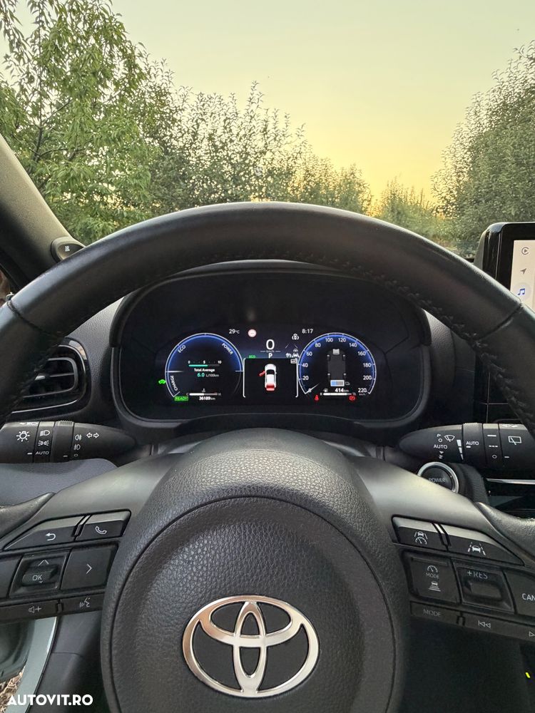 Toyota Yaris Cross - 11