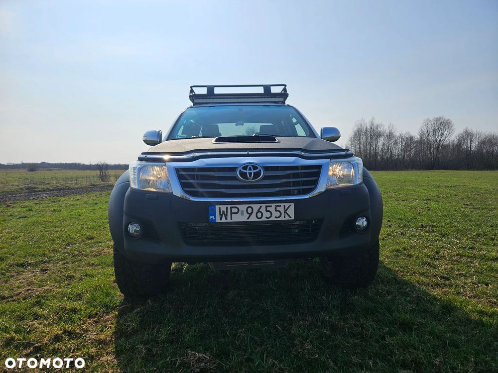 Toyota Hilux 3.0 D-4D Invincible - 2