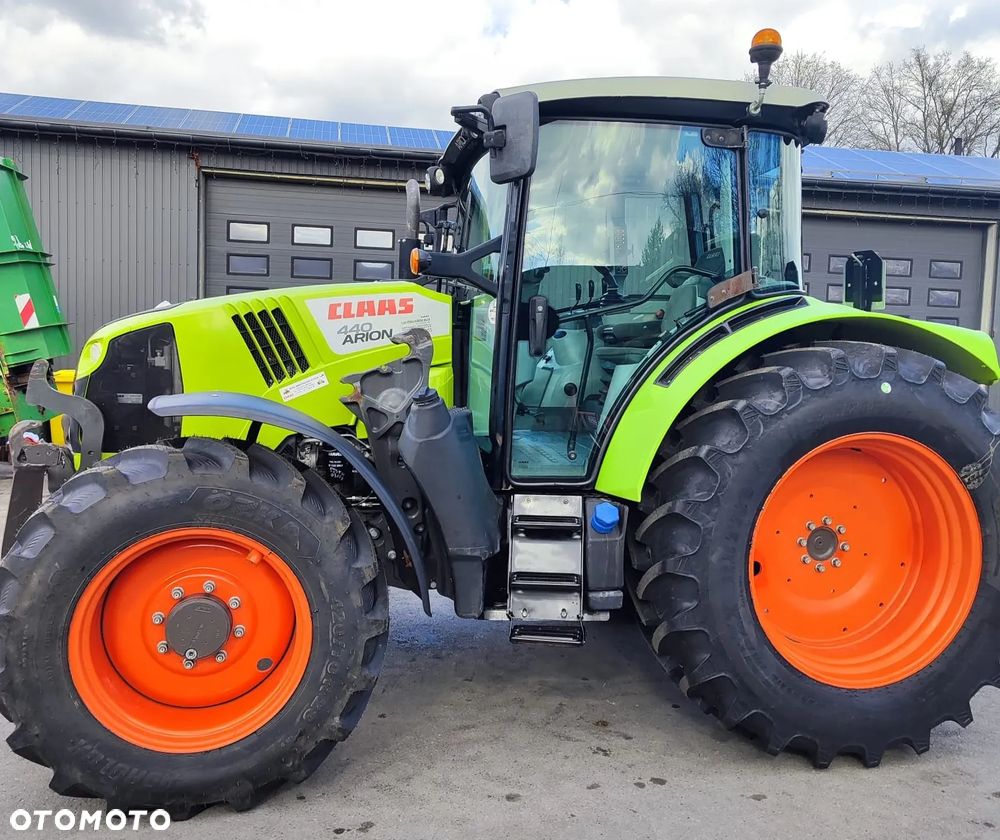 Claas Arion 440 CIS - 3