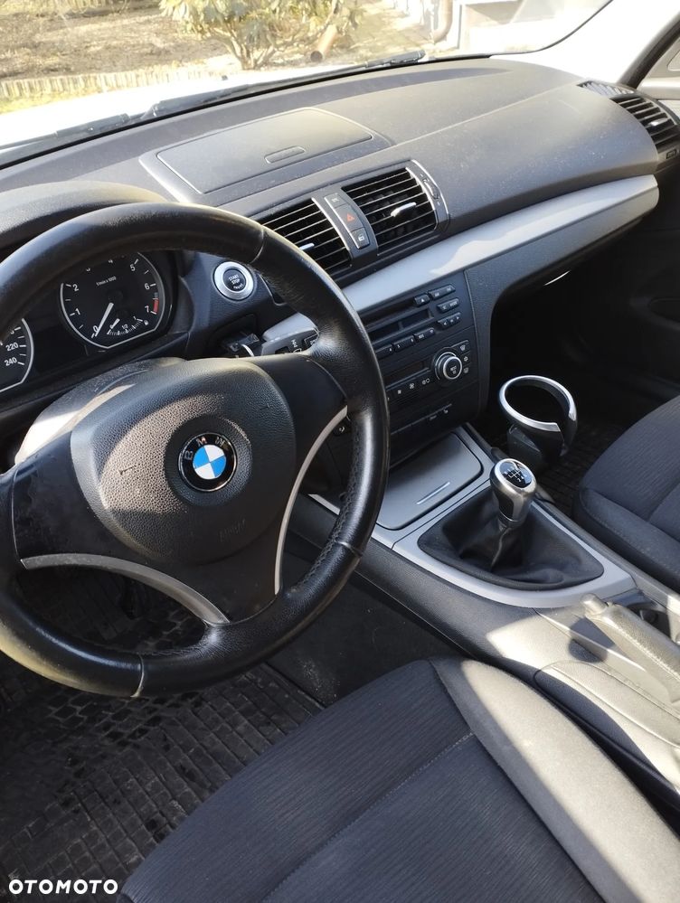 BMW Seria 1 116i - 5