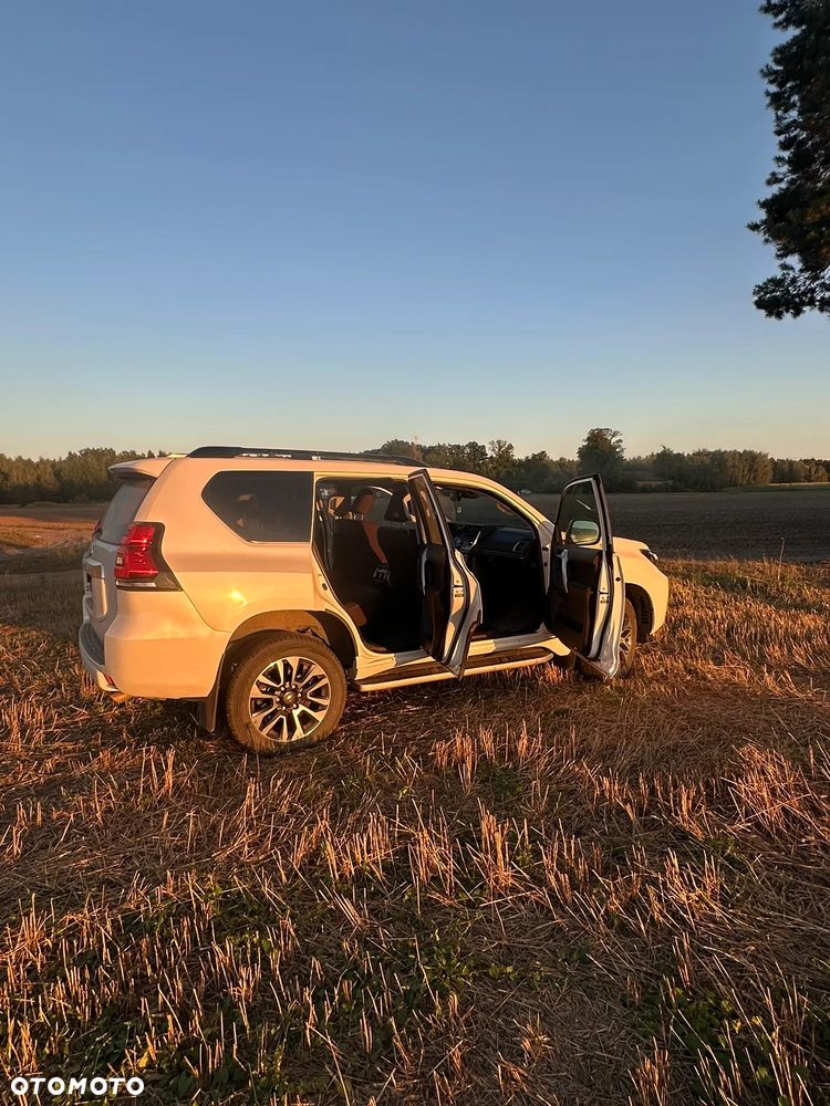 Toyota Land Cruiser LC 2.8 D-4D Prestige - 23