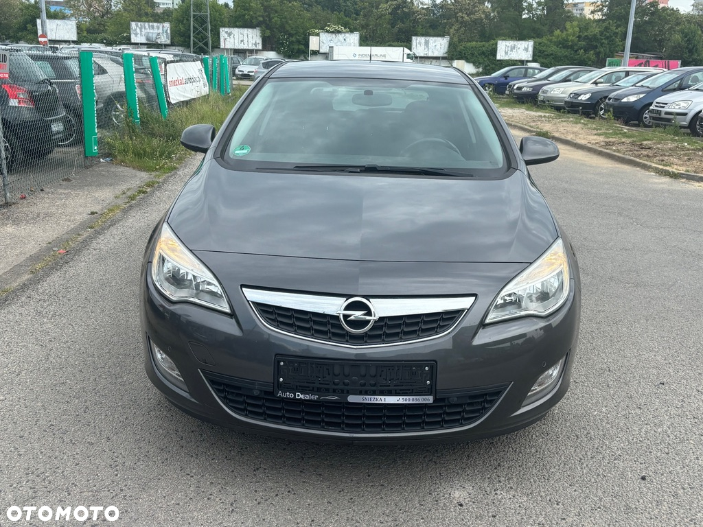 Opel Astra 1.4 Turbo Design Edition - 3