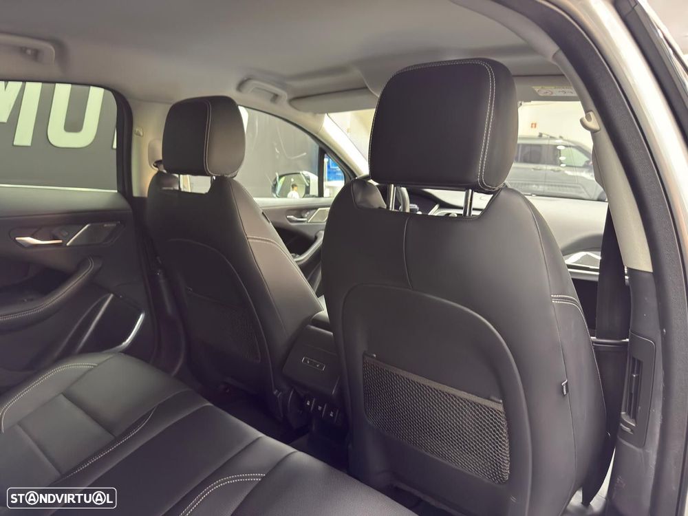 Jaguar I-Pace EV400 R-Dynamic HSE AWD - 56