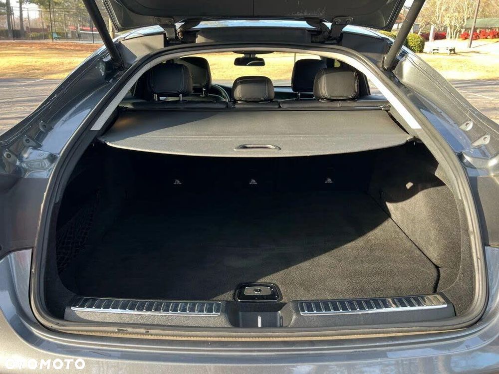 Mercedes-Benz GLC - 33