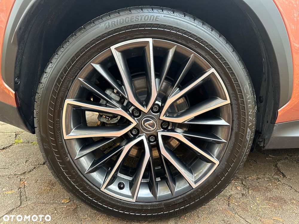 Lexus NX 350h Omotenashi AWD - 26