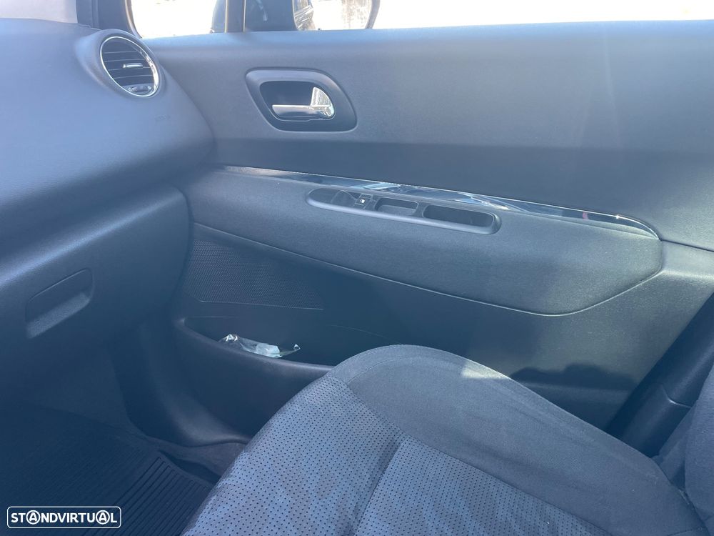 Peugeot 3008 - 17