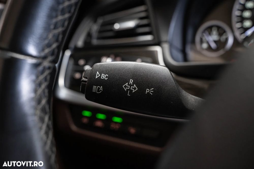 BMW Seria 5 525d xDrive Aut. Luxury Line - 22