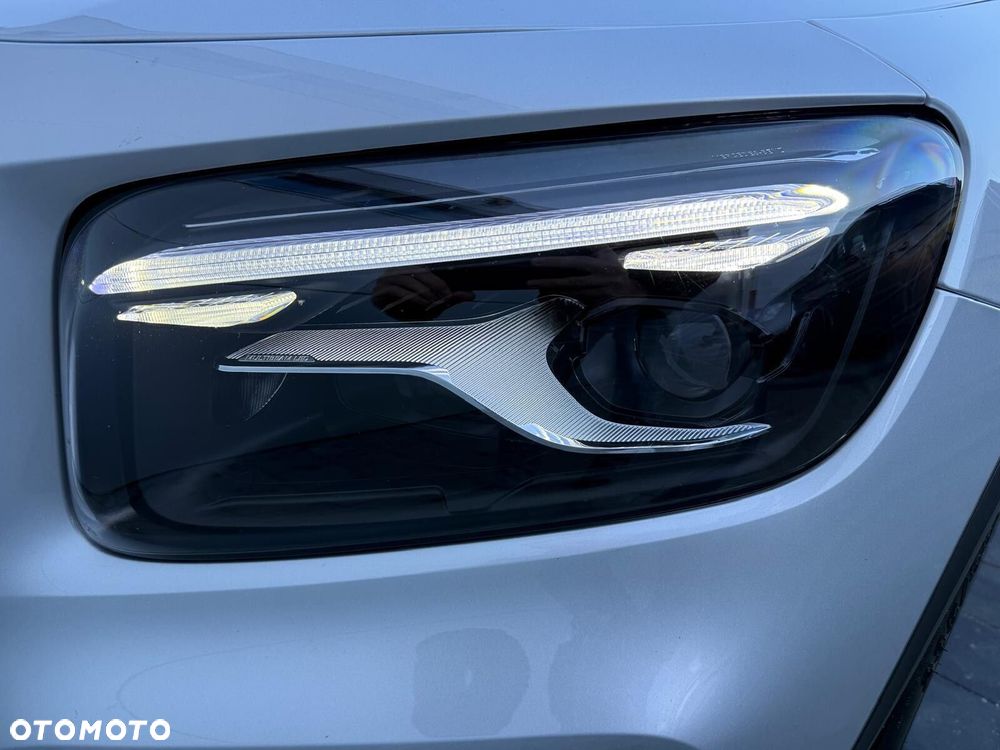 Mercedes-Benz GLB - 19