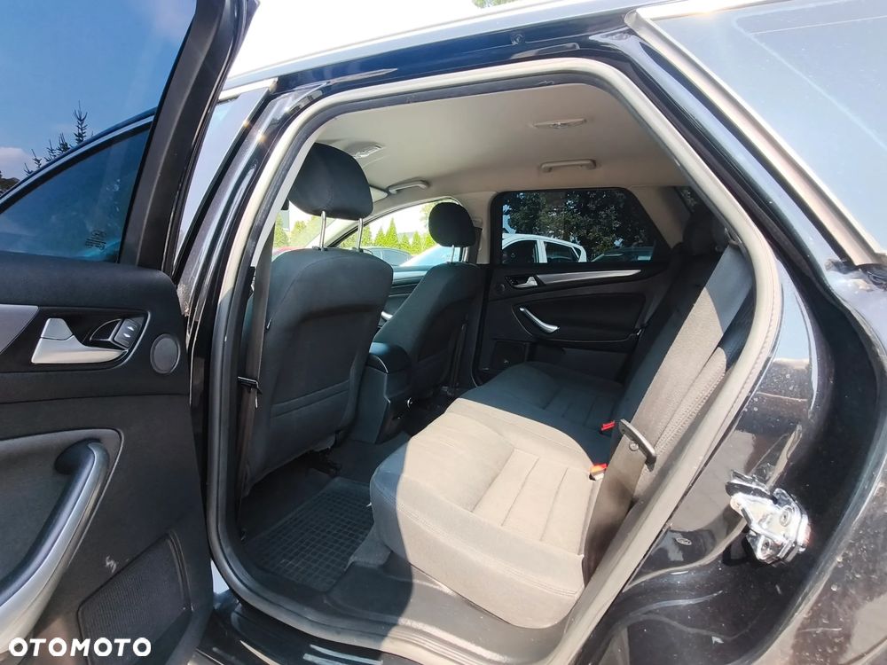 Ford Mondeo 2.0 TDCi Titanium - 33