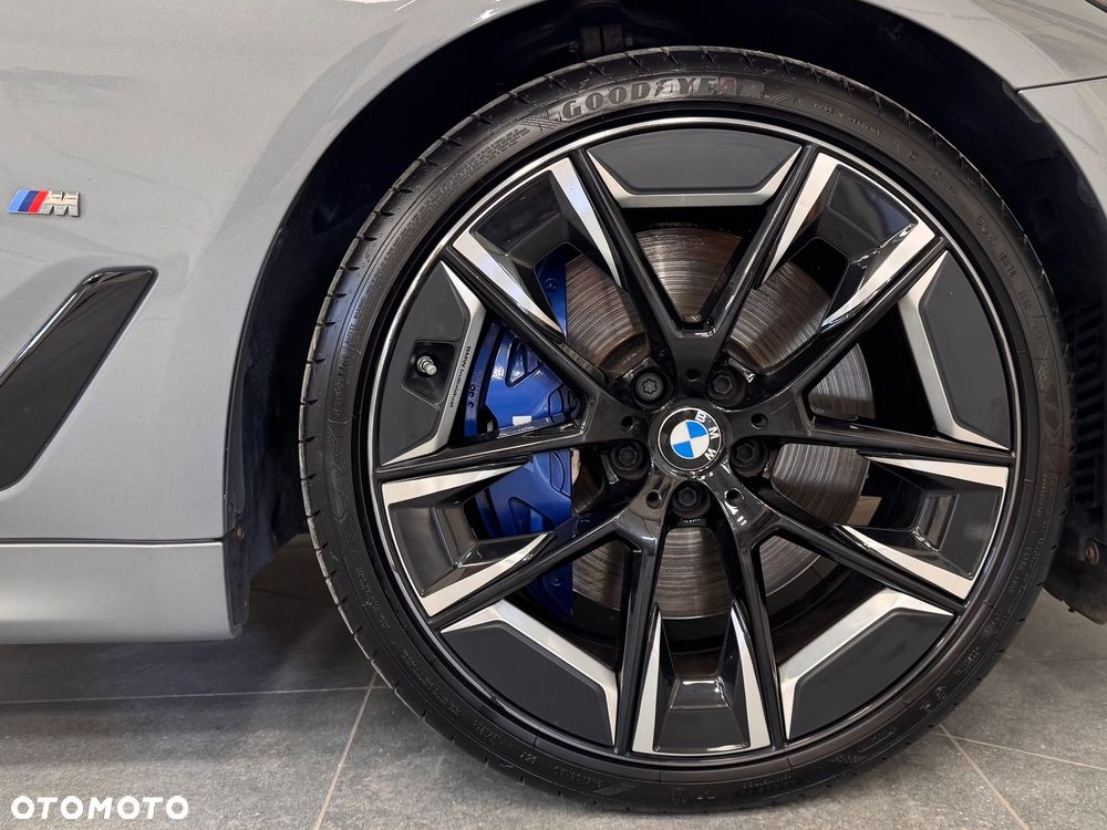 BMW Seria 5 530d xDrive mHEV M Sport sport - 24