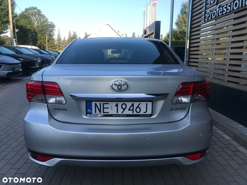 Toyota Avensis 1.8 Premium - 7