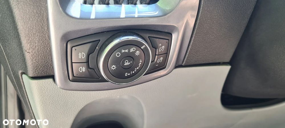 Ford Transit - 9