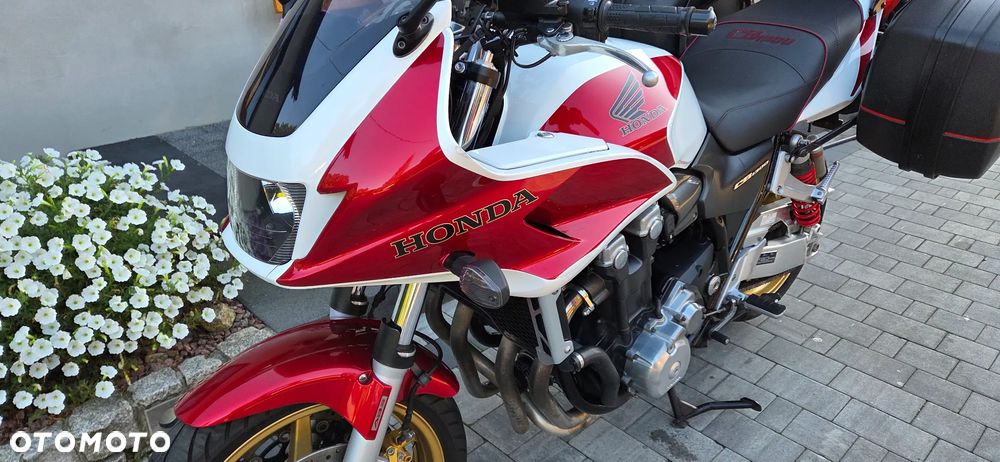 Honda CB - 4
