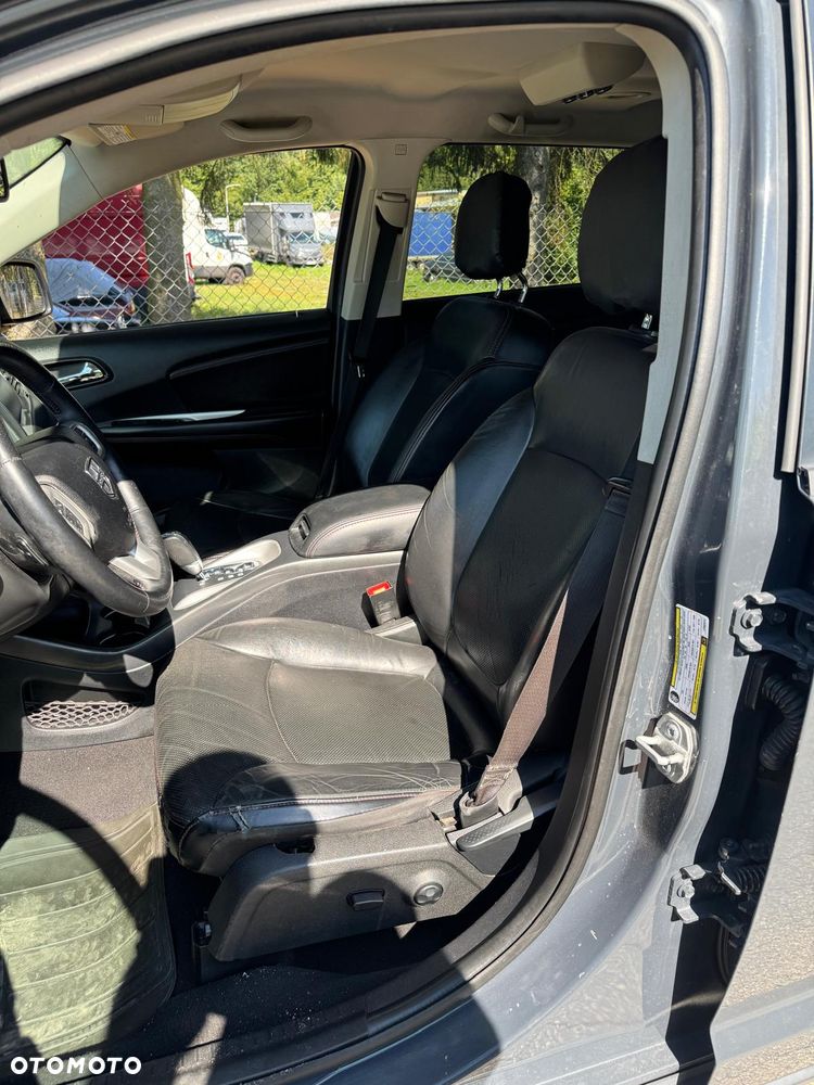Dodge Journey - 10