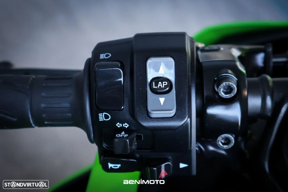 Kawasaki Ninja ZX-4RR 40º Aniversário Performance - 9