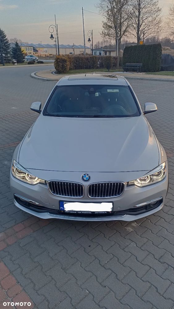 BMW Seria 3 328i xDrive Luxury Line - 1