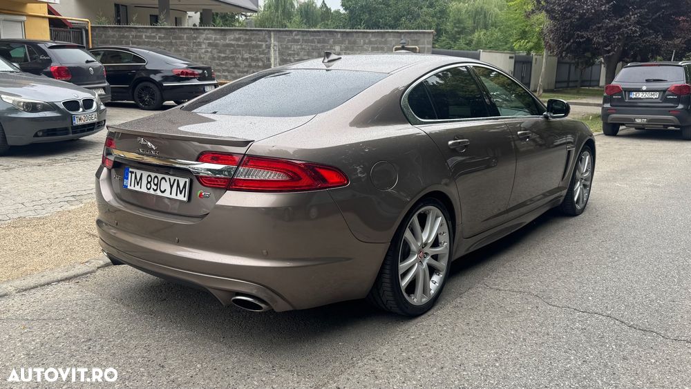Jaguar XF 3.0D S Premium Luxury - 4