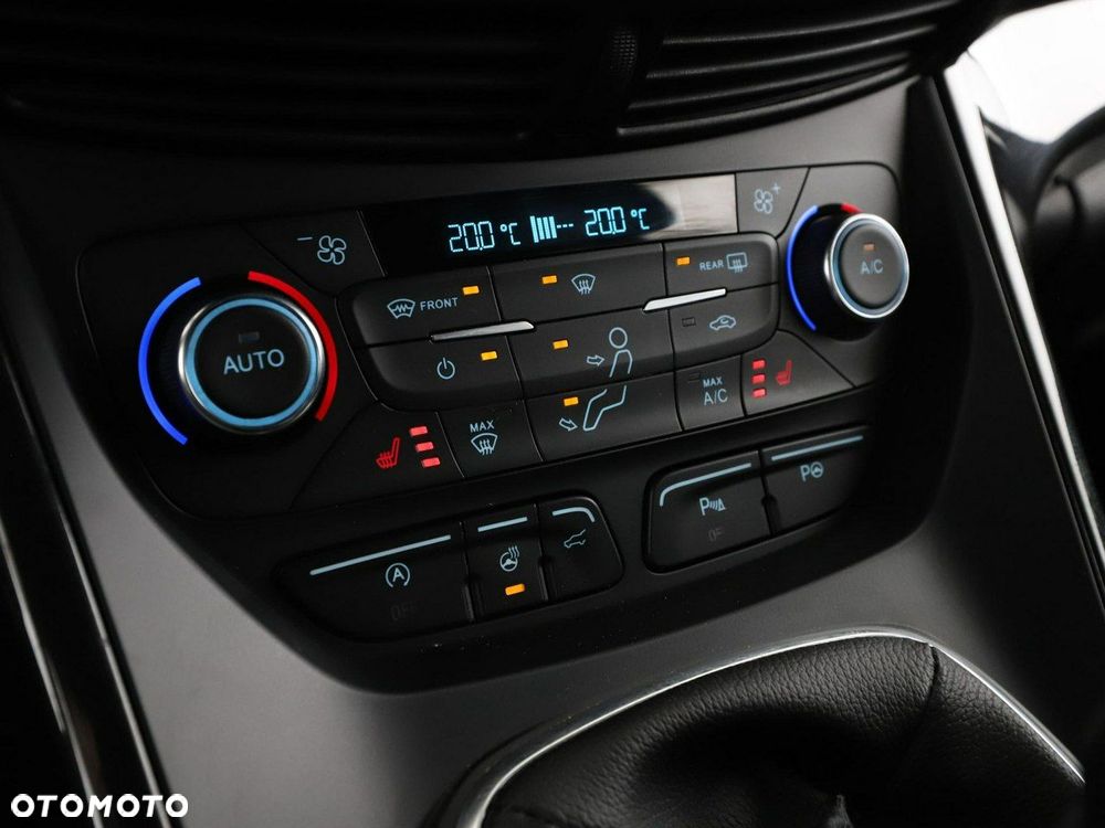 Ford Kuga 2.0 TDCi 4x4 ST-Line - 27